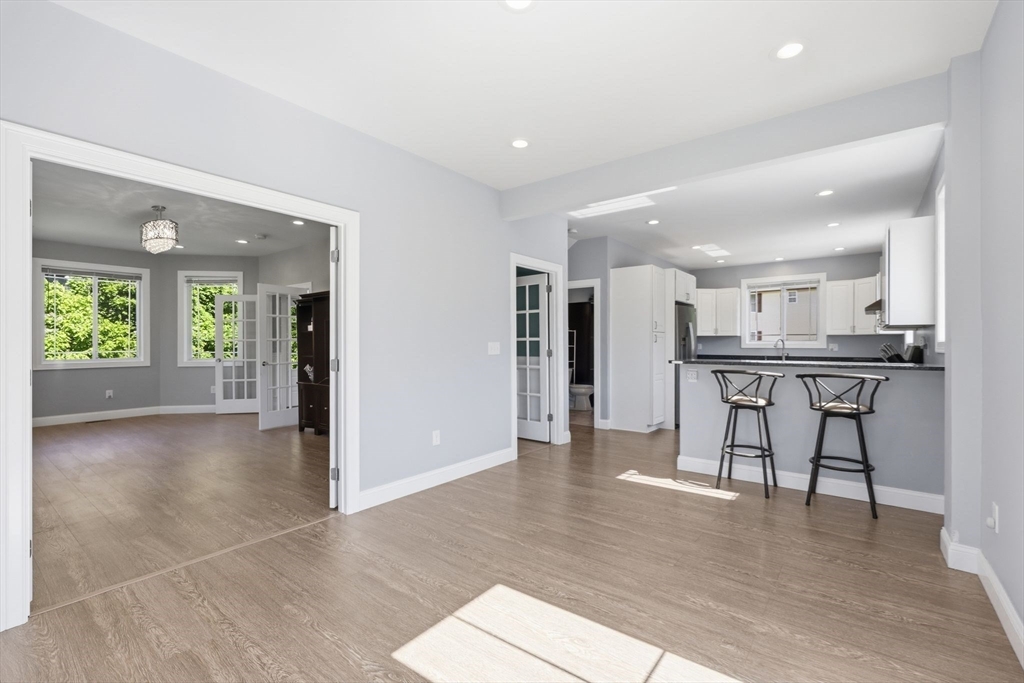 17 Russellville Road Westfield, MA 01085 - Photo 7 of 38