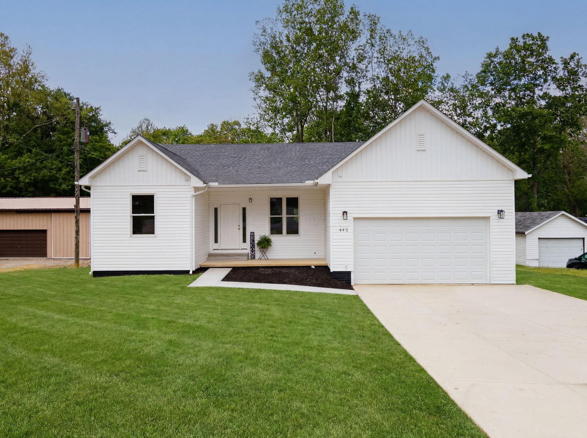 445 Linnville Road Southeast Heath, OH 43056 - Photo 2 of 93