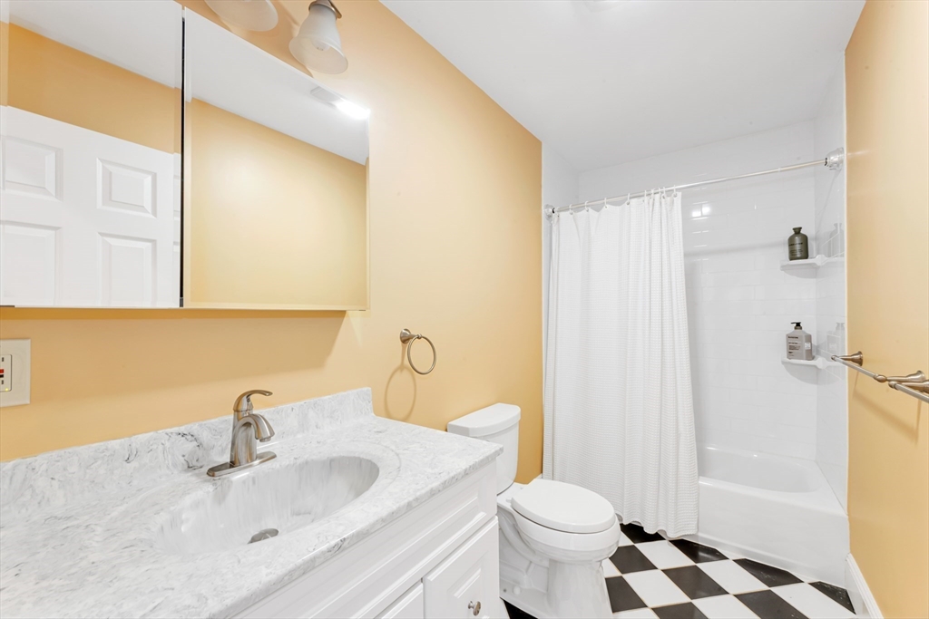 53 Thompson Street Boston, MA 02136 - Photo 13 of 35