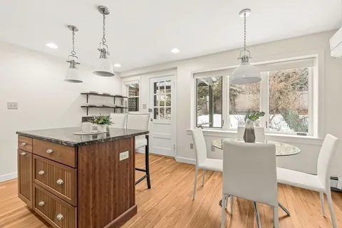 $1,549,000 | 15 Kent Square, Brookline, MA 02446