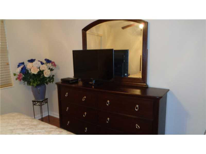 378 Markham R, Unit 378 Deerfield Beach, FL 33442 - Photo 10 of 14 Bedroom.