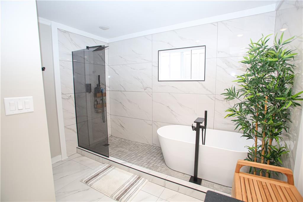 4830 Rebel Trail Sandy Springs, GA 30327 - Photo 8 of 75 a bathroom with a toilet and shower