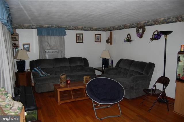 170 Bloserville Road Carlisle, PA 17015 - Photo 3 of 12 Gallery Image 3