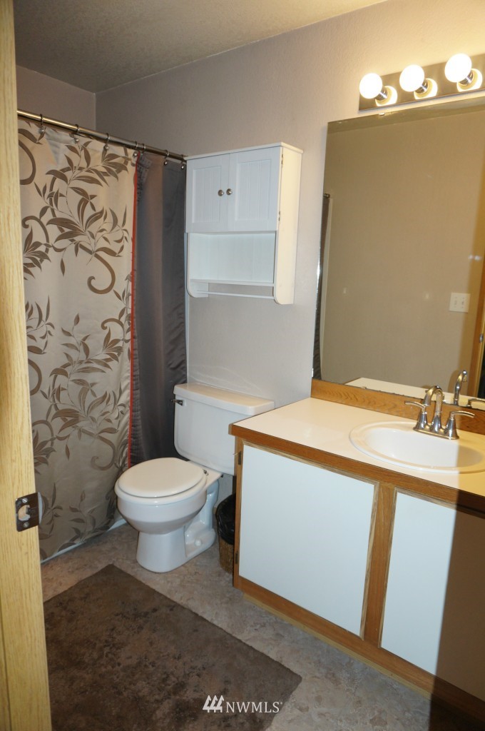 4231 Northeast 5th Street, Unit E202 Renton, WA 98059 - Photo 15 of 17 Gallery Image 15