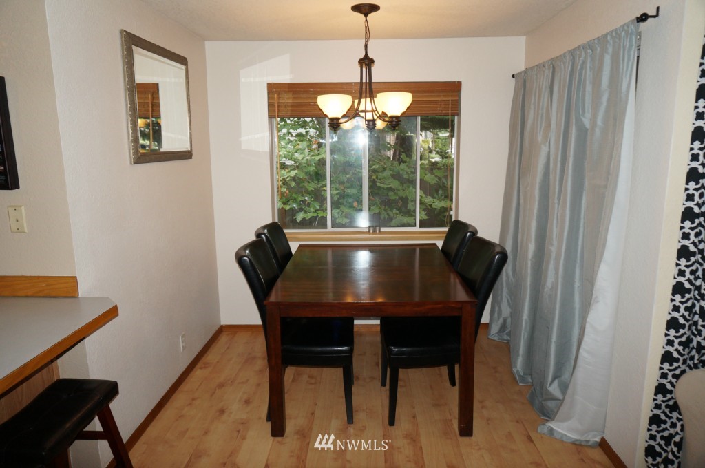 4231 Northeast 5th Street, Unit E202 Renton, WA 98059 - Photo 5 of 17 Gallery Image 5