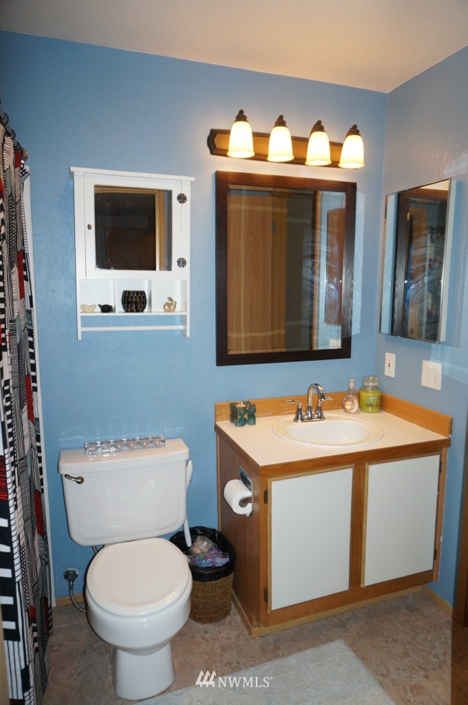 4231 Northeast 5th Street, Unit E202 Renton, WA 98059 - Photo 10 of 17 Gallery Image 10