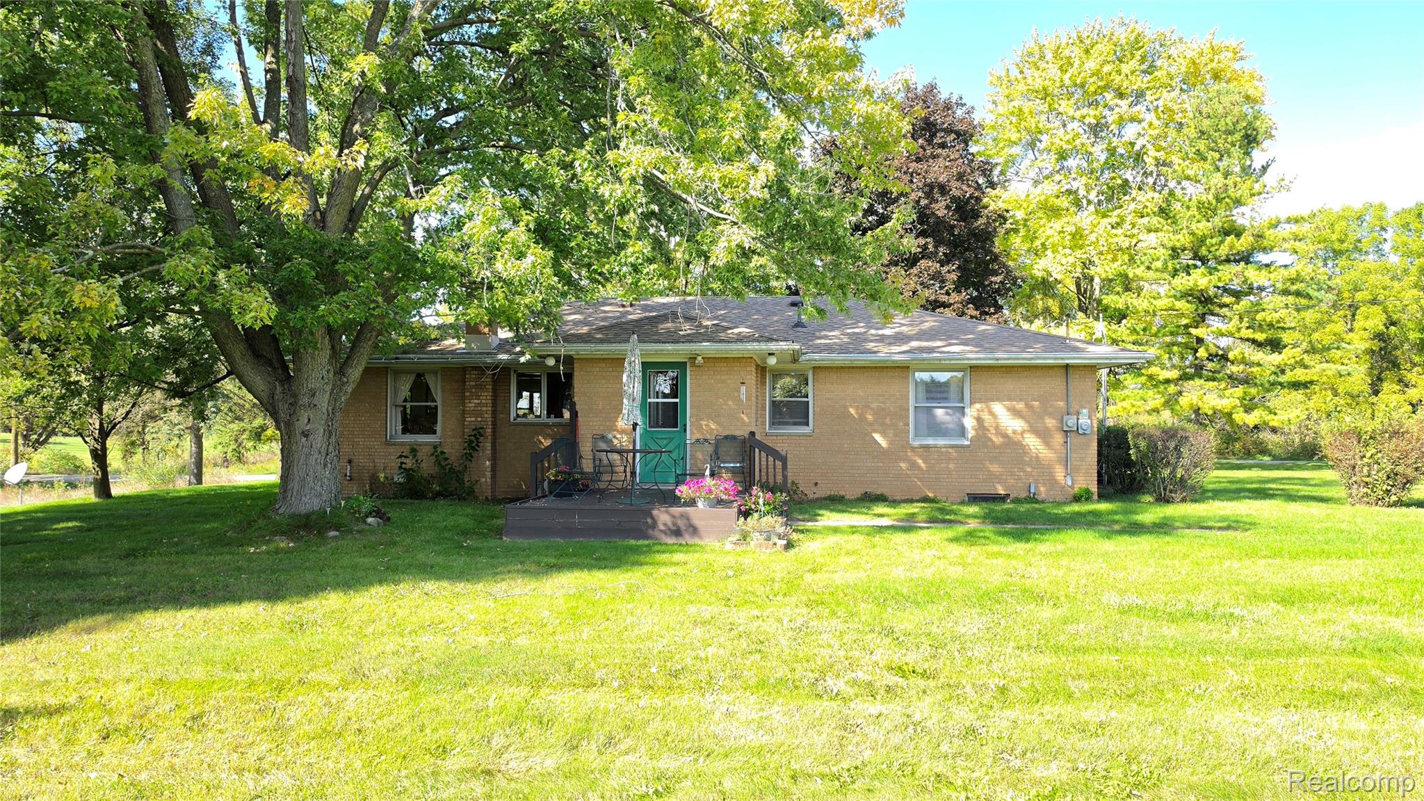 8251 West Ellsworth Road Ann Arbor, MI 48103 - Photo 11 of 57 20260928_153523.jpg