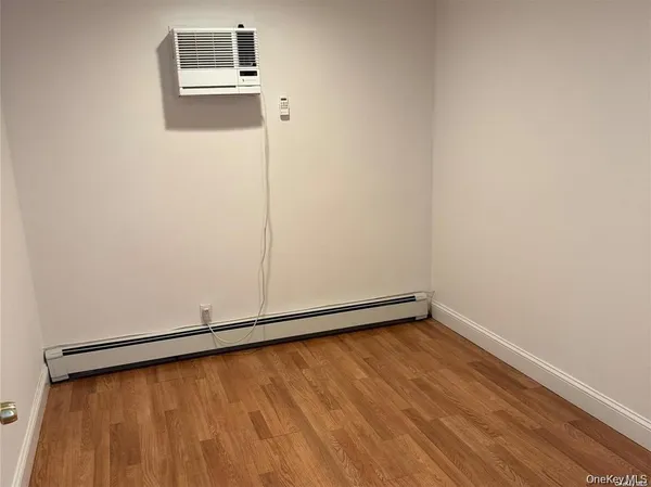 $2,500 | 109 East Main Street, Unit 2, Smithtown, NY 11787