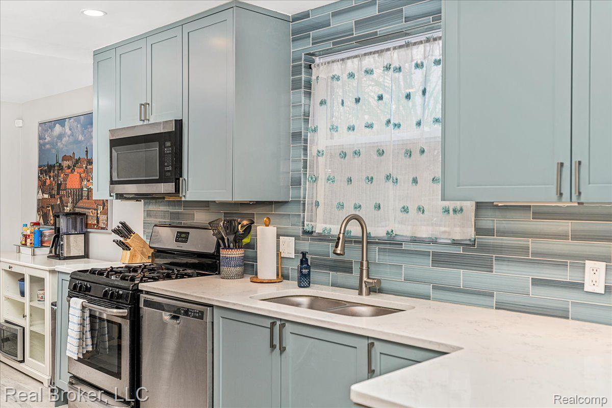 4803 Harvard Road Detroit, MI 48224 - Photo 4 of 36 Gallery Image 4