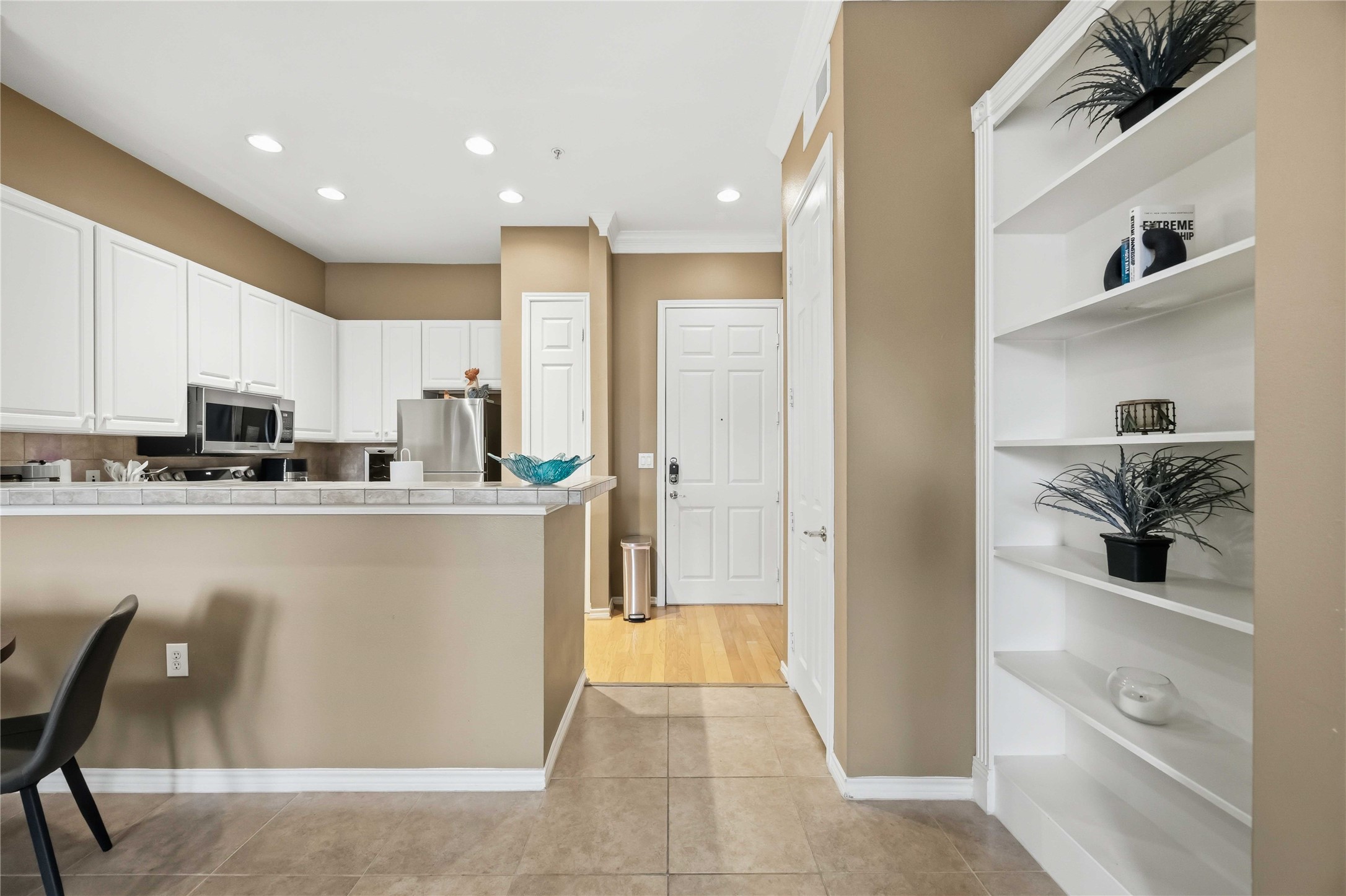 2400 McCue Road, Unit 252 Houston, TX 77056 - Photo 15 of 30