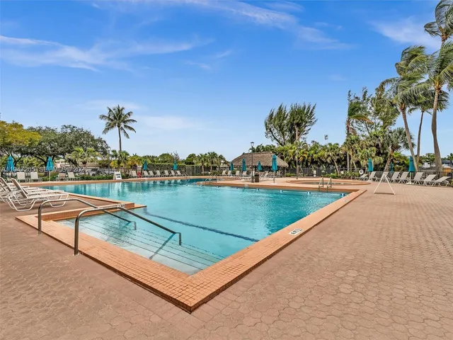 $685,000 | 7661 Southwest 102nd Place, Miami, FL 33173