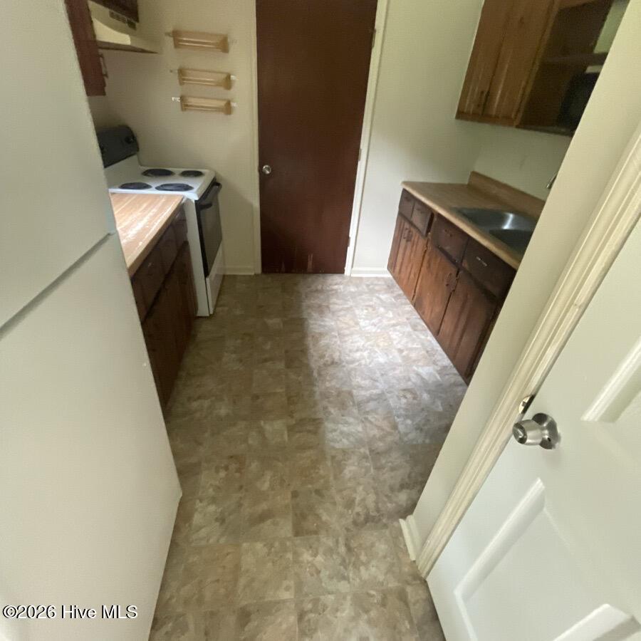 324 Union Chapel Church Road Richlands, NC 28574 - Photo 6 of 8 Kitchen0