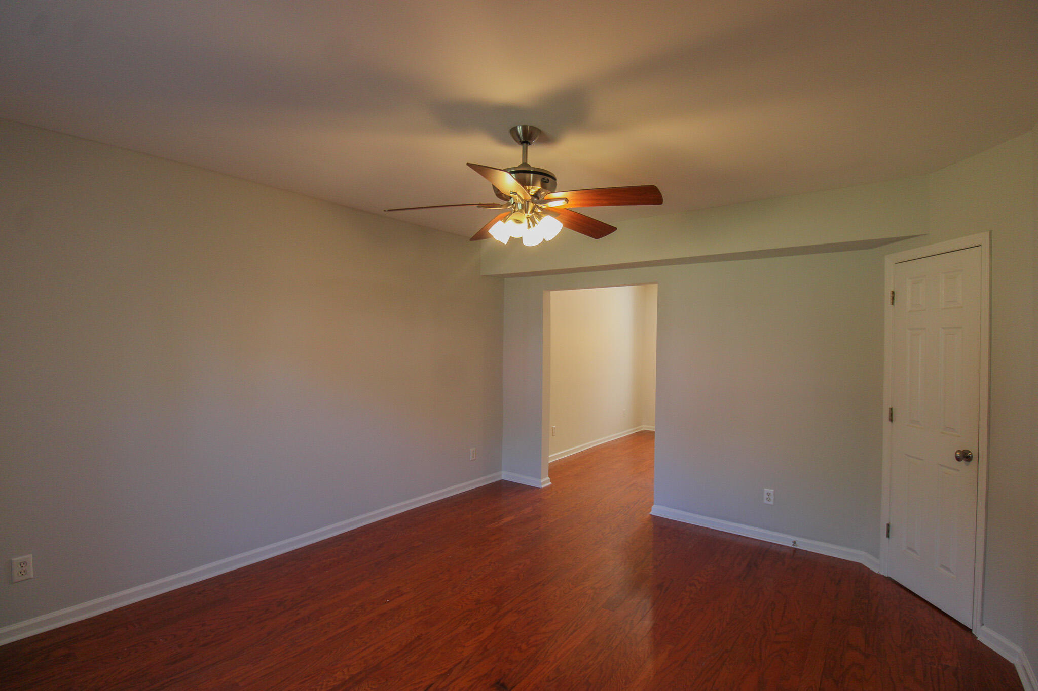 21 Hester Street, Unit 3 Charleston, SC 29403 - Photo 2 of 17 IMG_1680