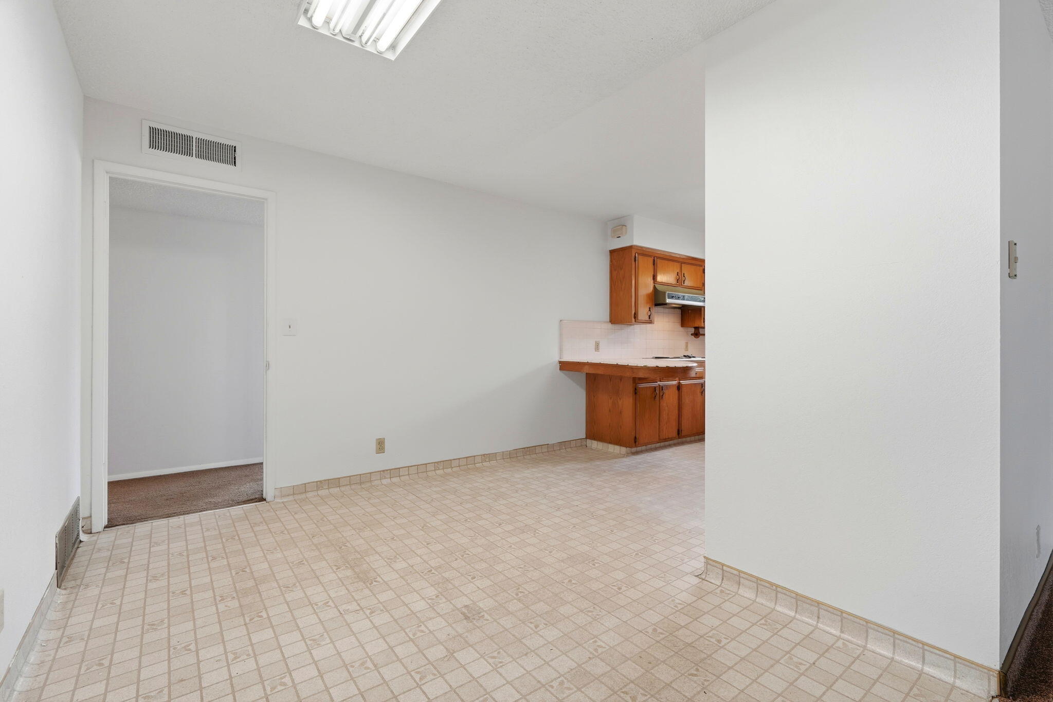 1123 East Washington Avenue Reedley, CA 93654 - Photo 22 of 54 22-1123_E_Washington_Ave_021