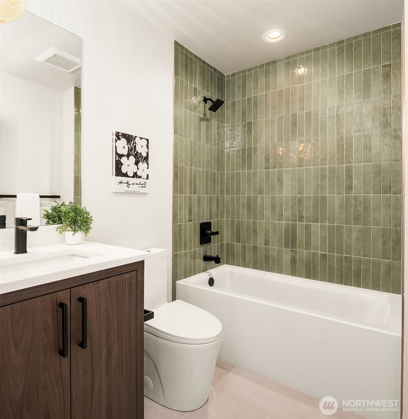 2836 Northwest 73rd Street, Unit B Seattle, WA 98117 - Photo 4 of 21