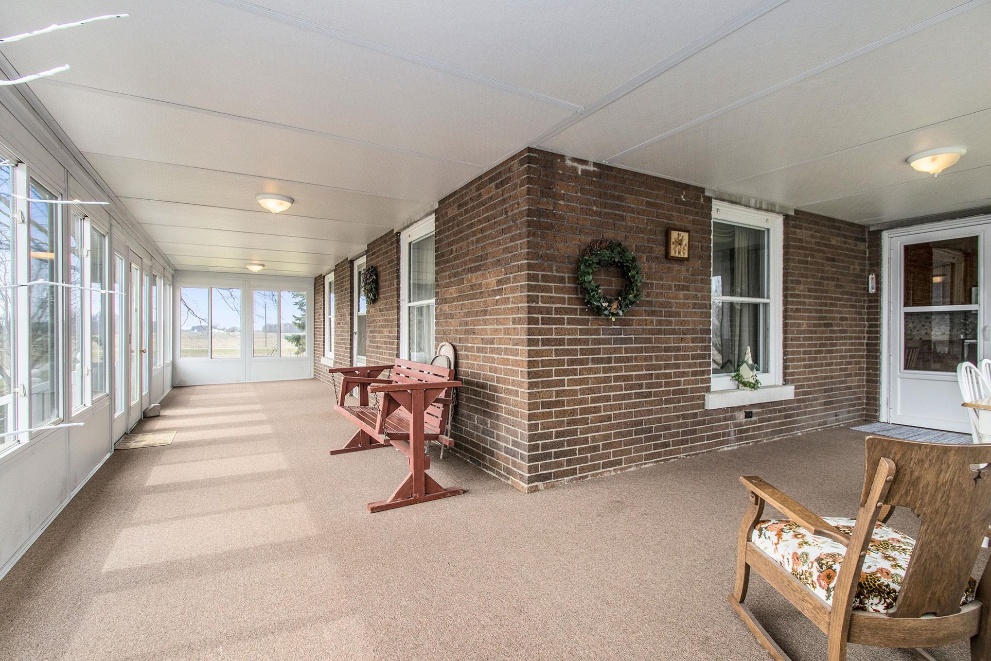 69416 Beech Road Nappanee, IN 46550 - Photo 3 of 36