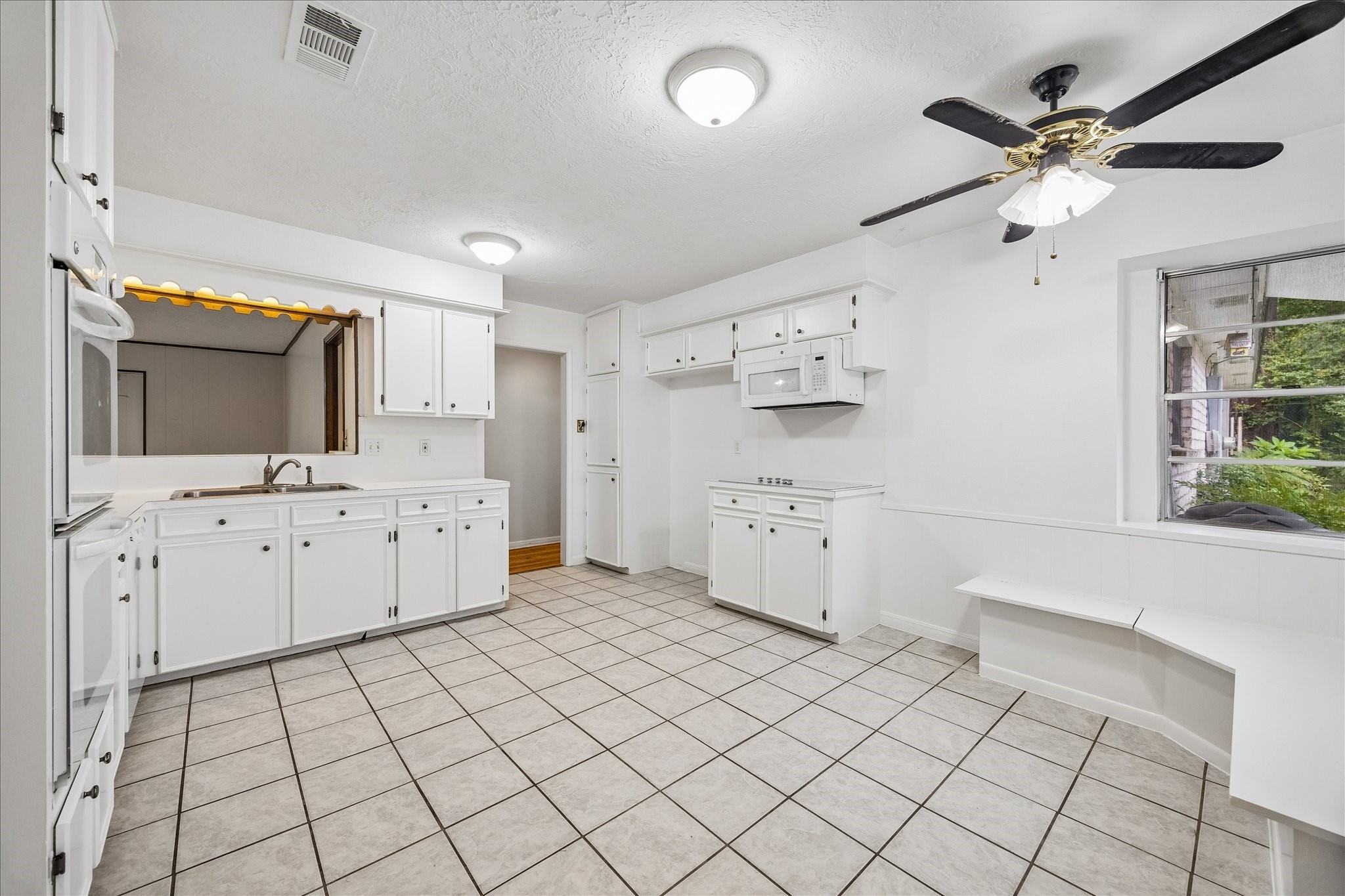 17803 Loring Lane Spring, TX 77388 - Photo 3 of 35