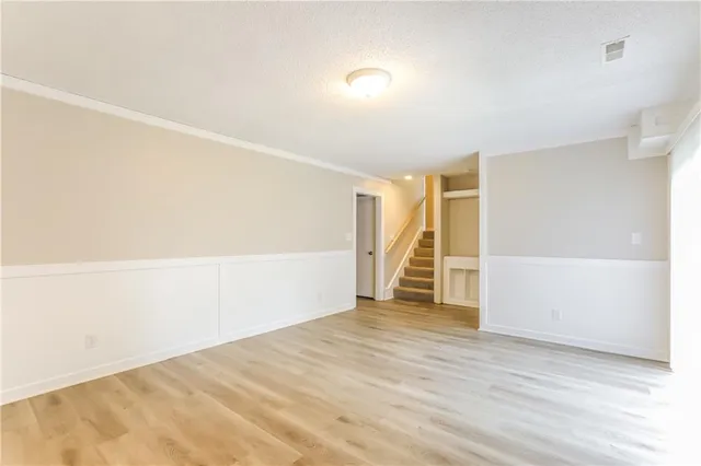 $2,030 | 1811 Patricia Drive, Kearney, MO 64060