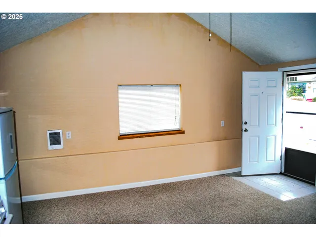 $575,000 | 825 Yale Avenue, Gladstone, OR 97027