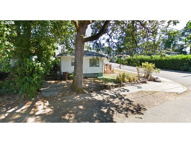 $575,000 | 825 Yale Avenue, Gladstone, OR 97027