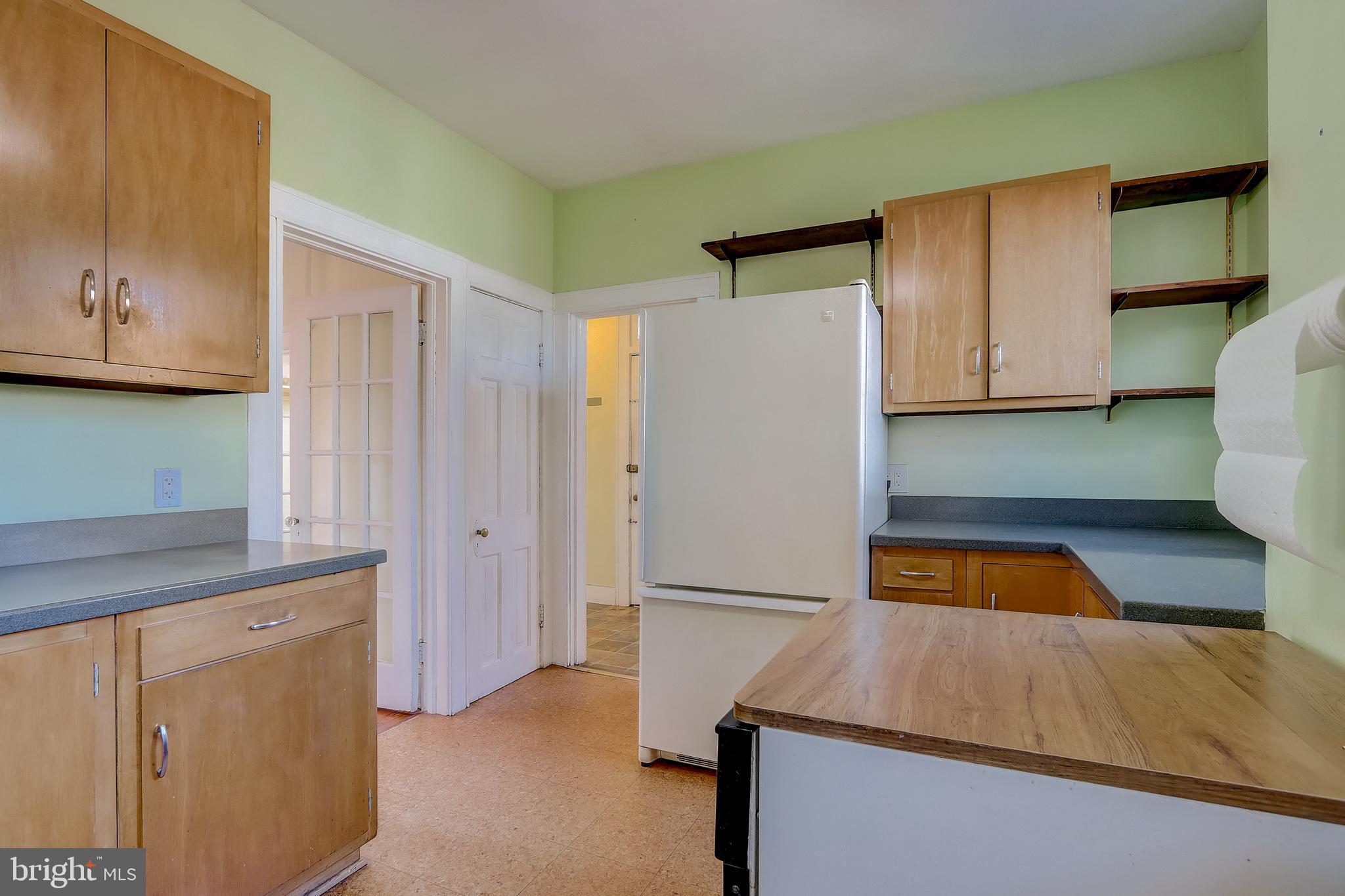 5200 Tramore Road Baltimore, MD 21214 - Photo 12 of 37