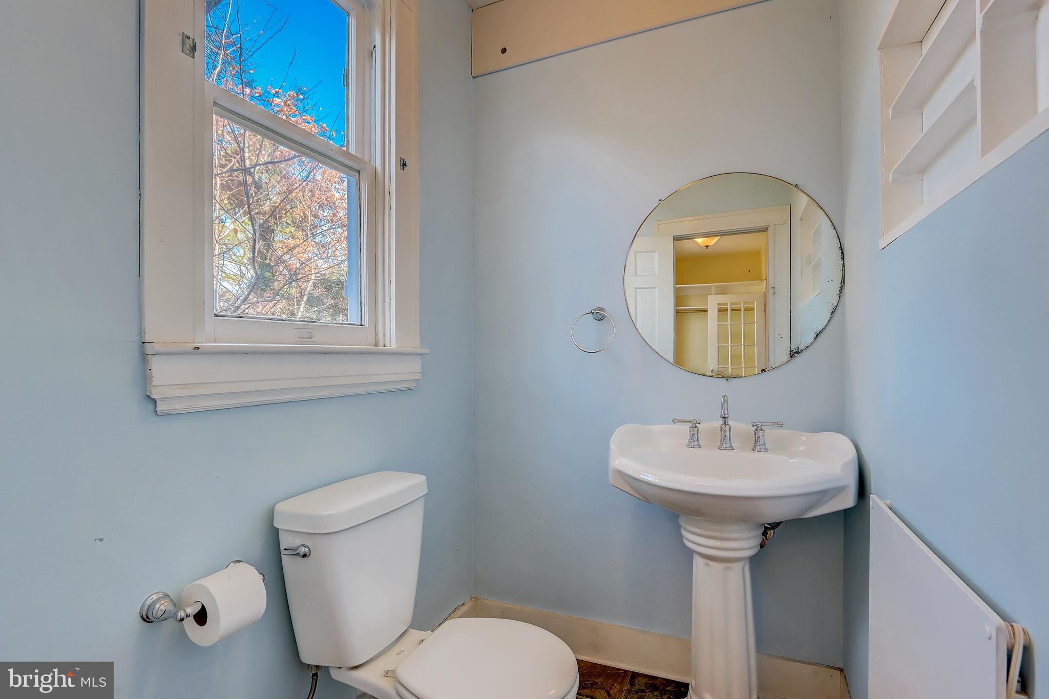 5200 Tramore Road Baltimore, MD 21214 - Photo 14 of 37