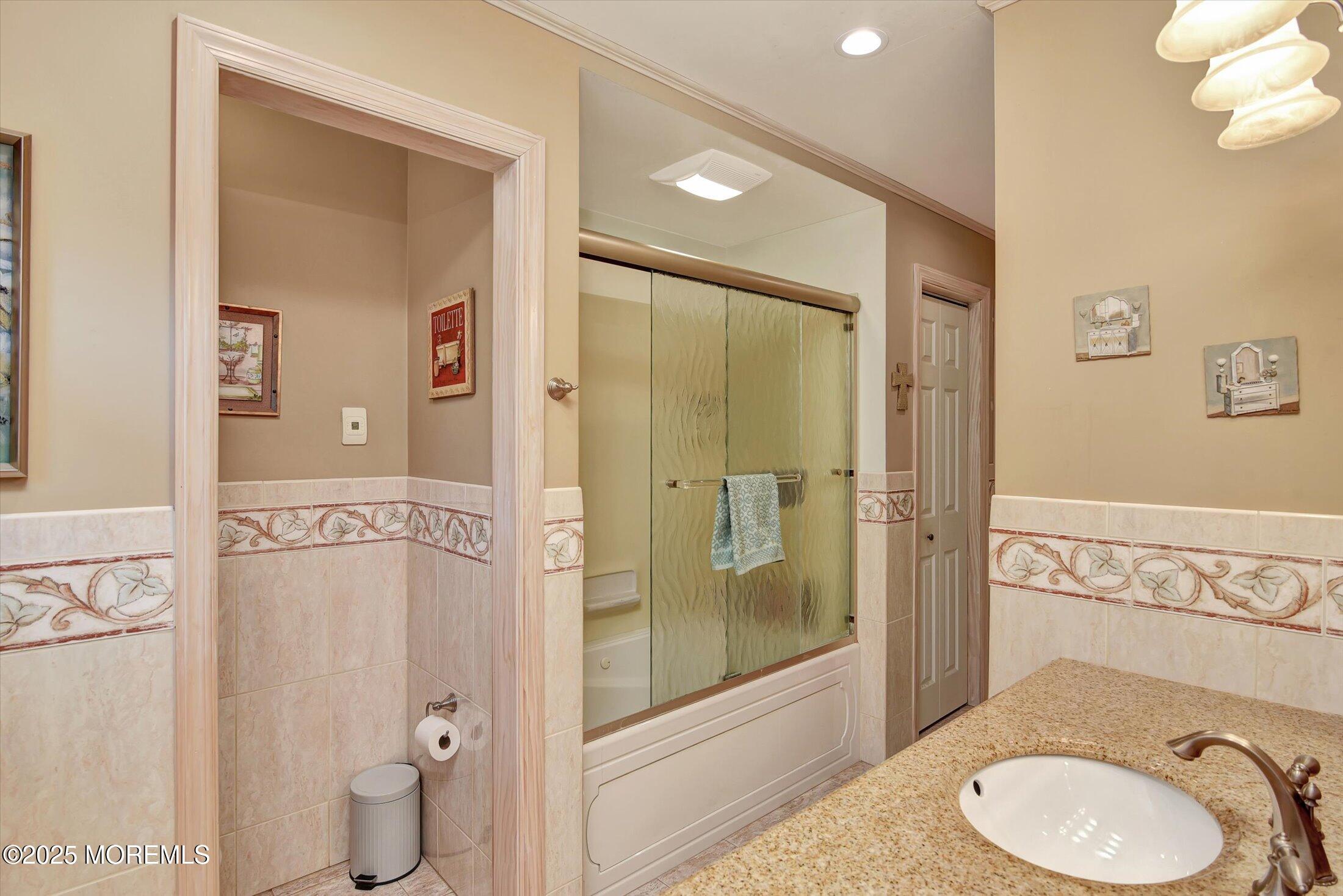 174 Ramtown-Greenville Road Howell, NJ 07731 - Photo 15 of 24 Bathroom