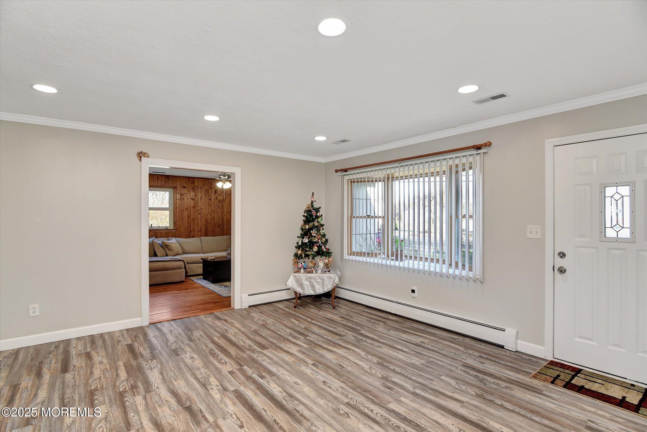174 Ramtown-Greenville Road Howell, NJ 07731 - Photo 3 of 24 Living Room