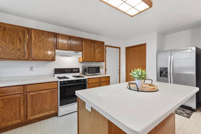 $439,900 | 669 North Woods Edge Drive, Oregon, WI 53575