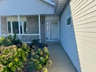 $439,900 | 669 North Woods Edge Drive, Oregon, WI 53575