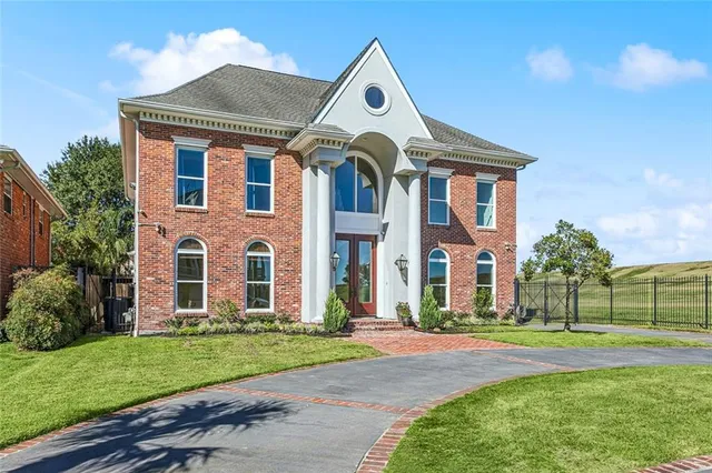 $1,649,000 | 3928 Edenborn Avenue, Metairie, LA 70002