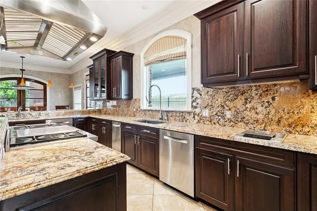 $1,649,000 | 3928 Edenborn Avenue, Metairie, LA 70002