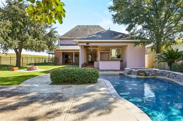 $1,649,000 | 3928 Edenborn Avenue, Metairie, LA 70002