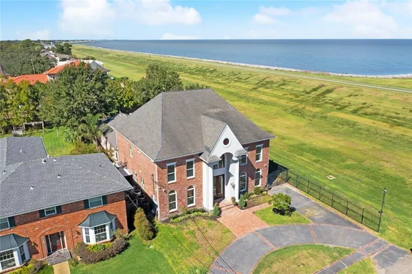 $1,595,000 | 3928 Edenborn Avenue, Metairie, LA 70002