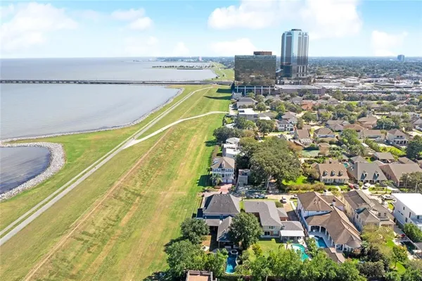 $1,595,000 | 3928 Edenborn Avenue, Metairie, LA 70002