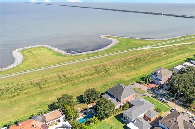 $1,649,000 | 3928 Edenborn Avenue, Metairie, LA 70002