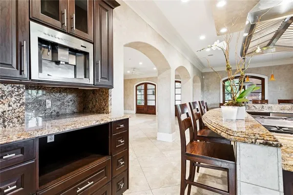 $1,595,000 | 3928 Edenborn Avenue, Metairie, LA 70002