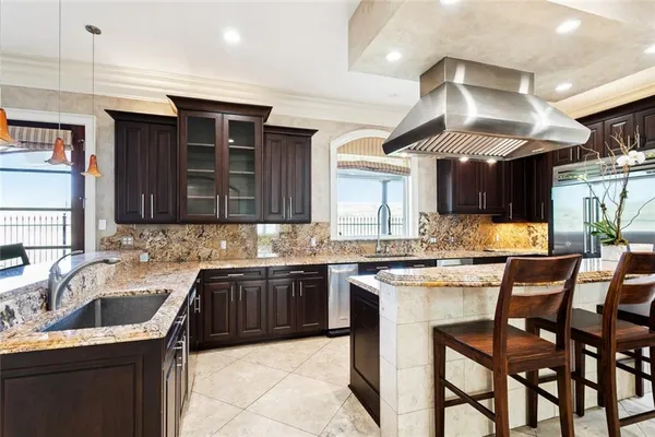 $1,595,000 | 3928 Edenborn Avenue, Metairie, LA 70002