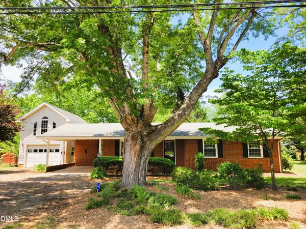 $299,000 | 607 East Butler Avenue, Liberty, NC 27298