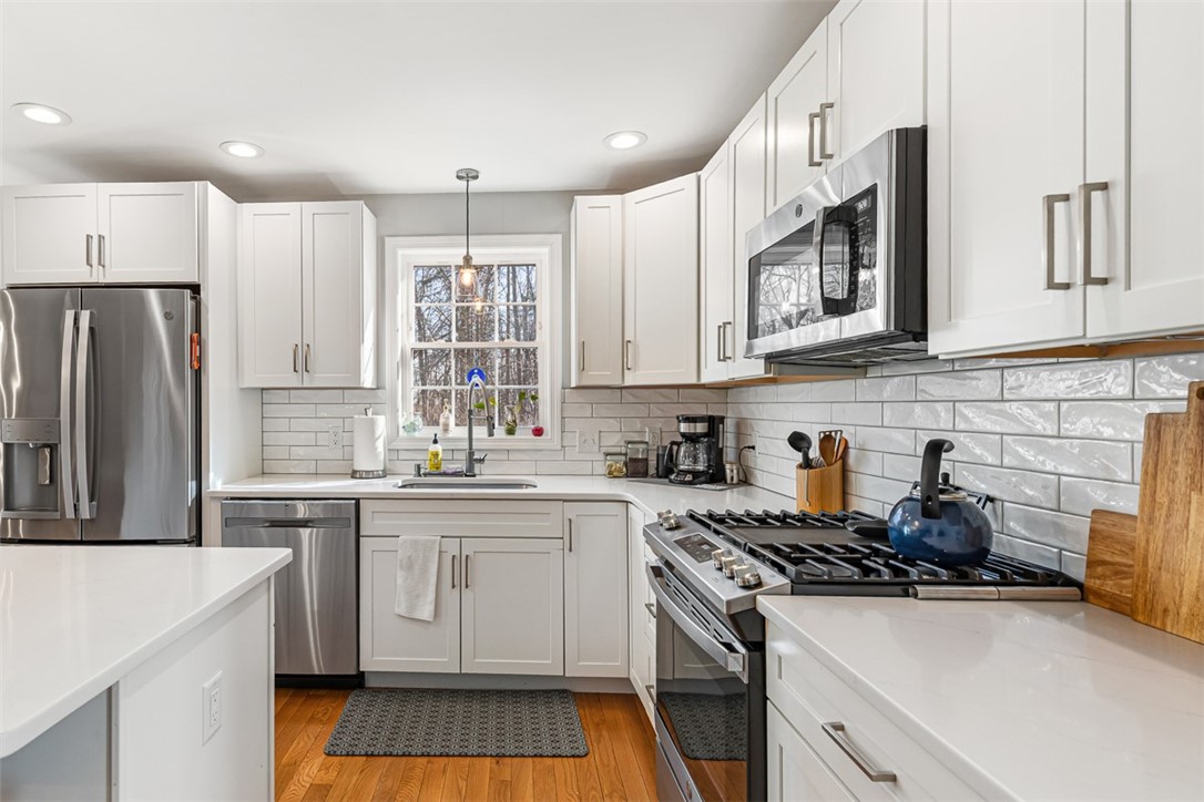141 Leigh Road Cumberland, RI 02864 - Photo 12 of 31