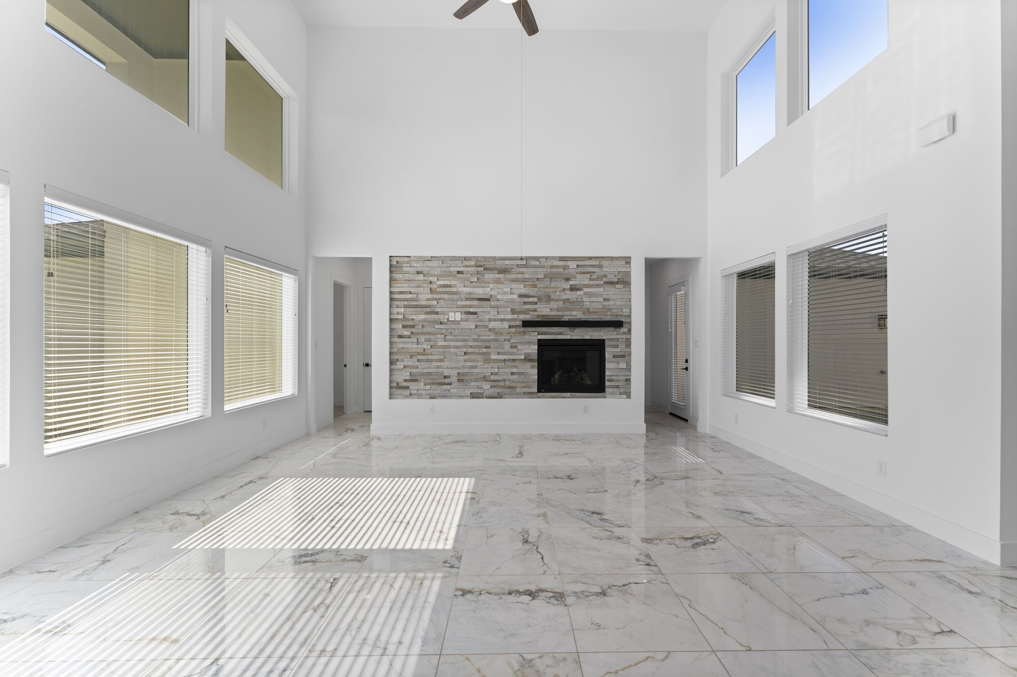 7407 Sawgrass Terrace Spring, TX 77389 - Photo 22 of 43 Living Room