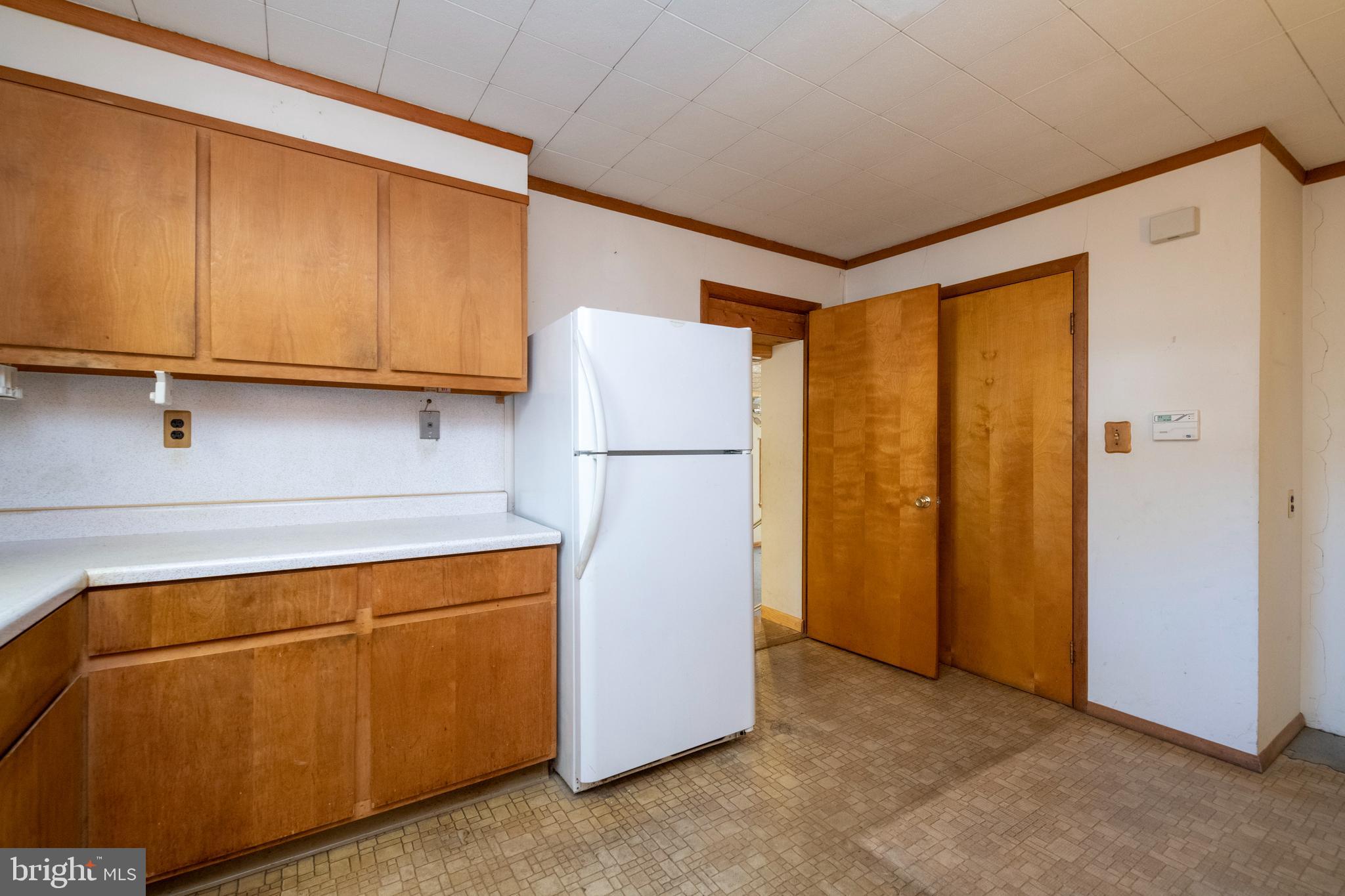 1900 Silver Lane Road Essex, MD 21221 - Photo 14 of 46 Kitchen