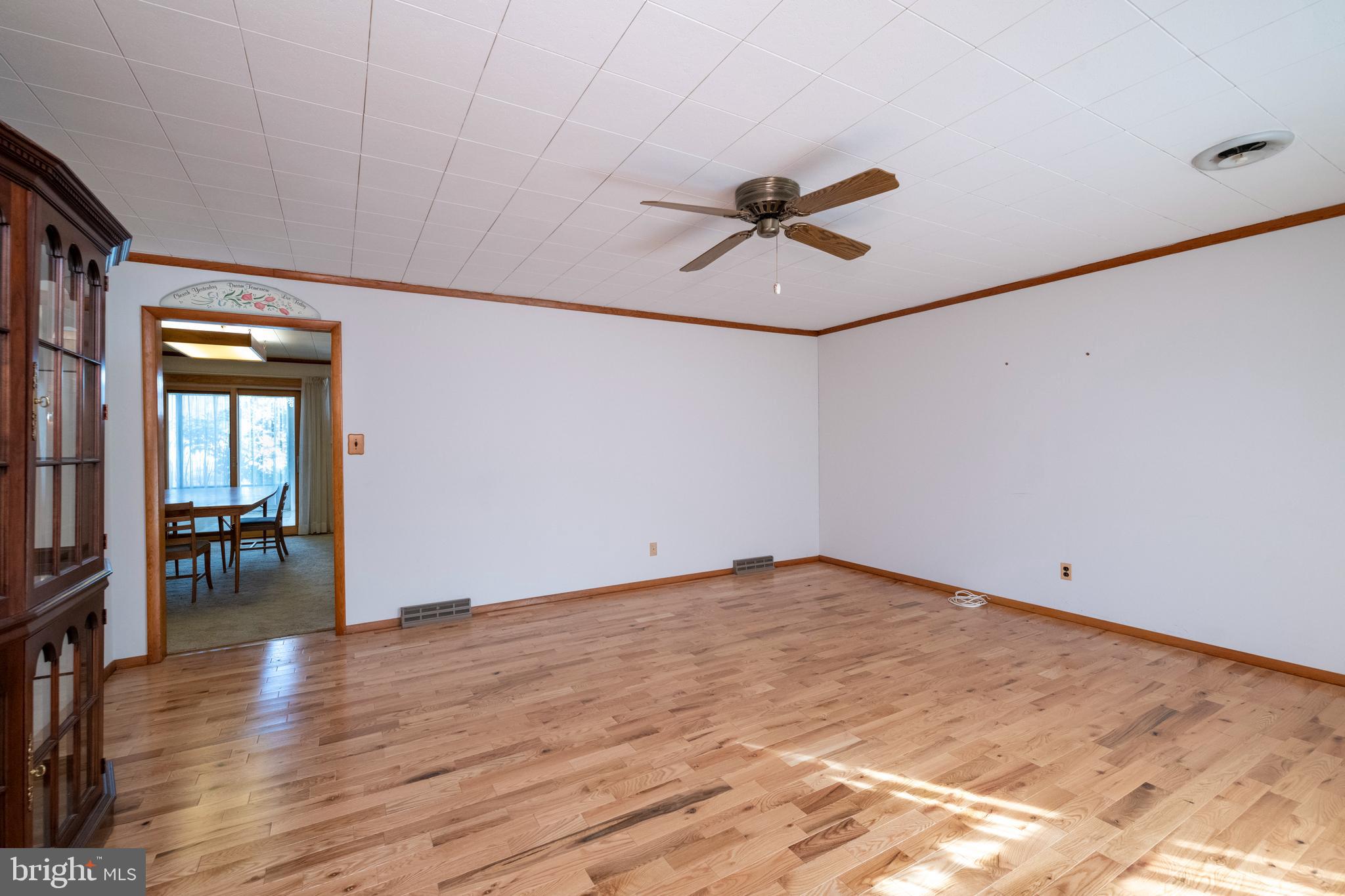 1900 Silver Lane Road Essex, MD 21221 - Photo 6 of 46 Living Room