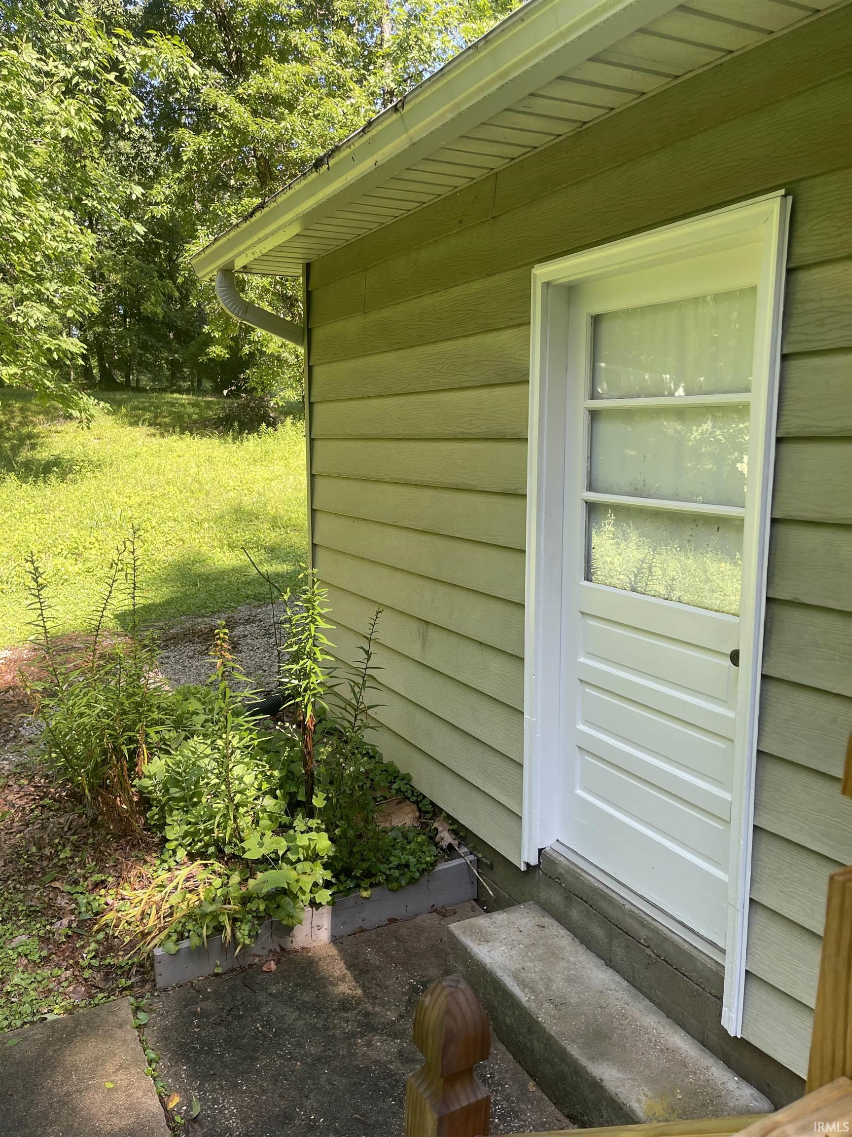 1136 Art Gallery Road Bedford, IN 47421 - Photo 25 of 32