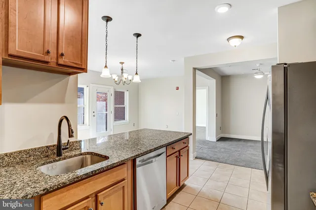 $685,000 | 9523 Bastille Street, Unit 207, Fairfax, VA 22031
