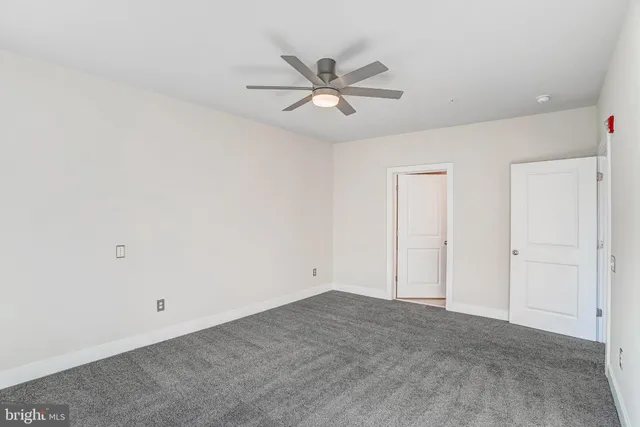 $685,000 | 9523 Bastille Street, Unit 207, Fairfax, VA 22031