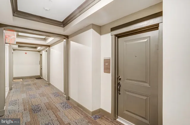 $685,000 | 9523 Bastille Street, Unit 207, Fairfax, VA 22031