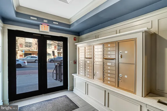 $685,000 | 9523 Bastille Street, Unit 207, Fairfax, VA 22031