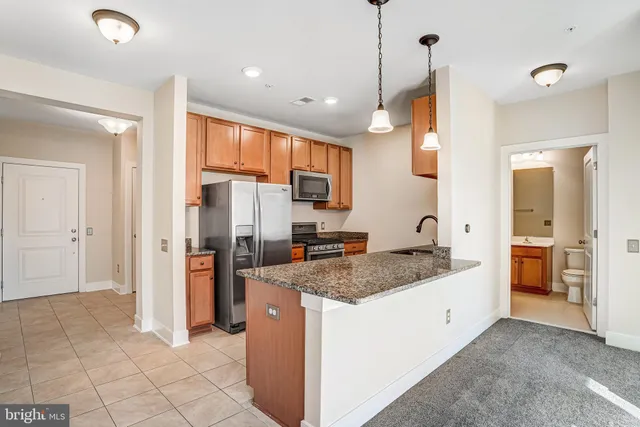 $685,000 | 9523 Bastille Street, Unit 207, Fairfax, VA 22031