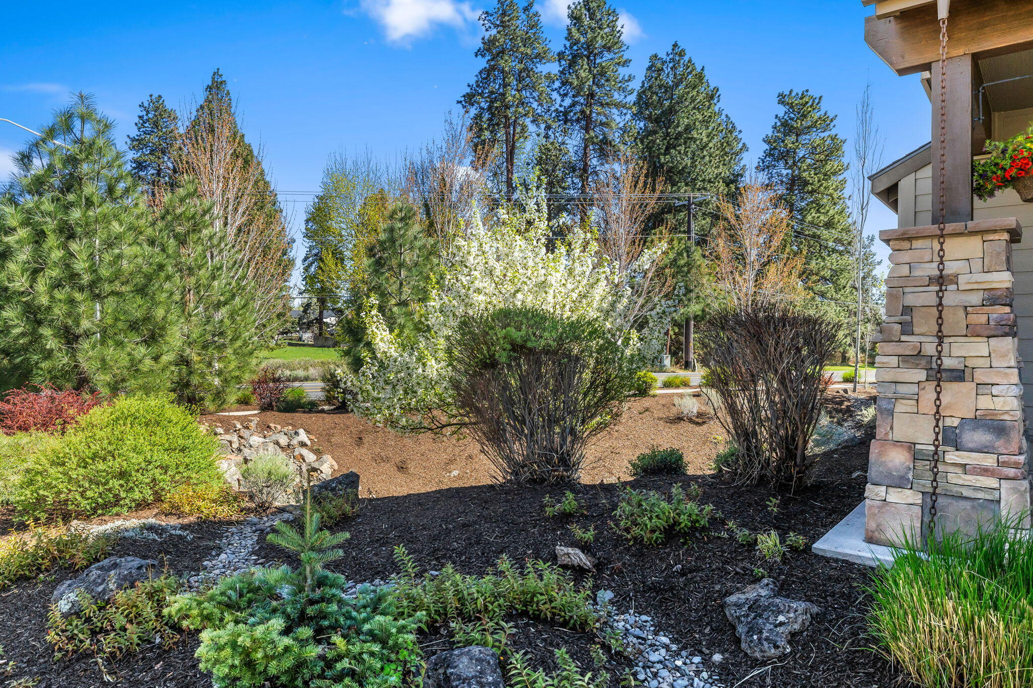 20177 Roper Lane Bend, OR 97703 - Photo 5 of 62 Gallery Image 5